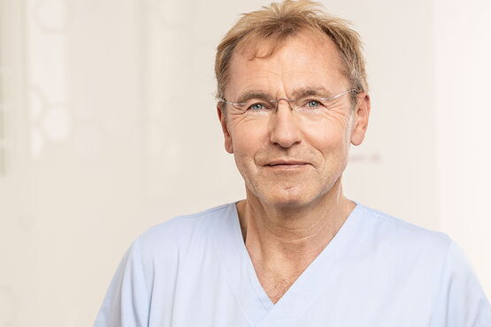 Dr. med. Jörg Puchta, Reproduktionsmediziner am Kinderwunschzentrum an der Oper